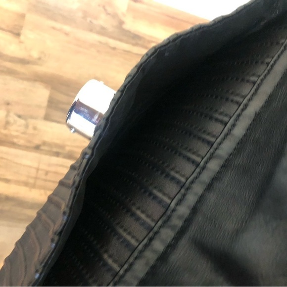 KAREN MILLEN  Leather Handbag -UK luxury designer. www.karenmillen.com - Picture 4 of 10